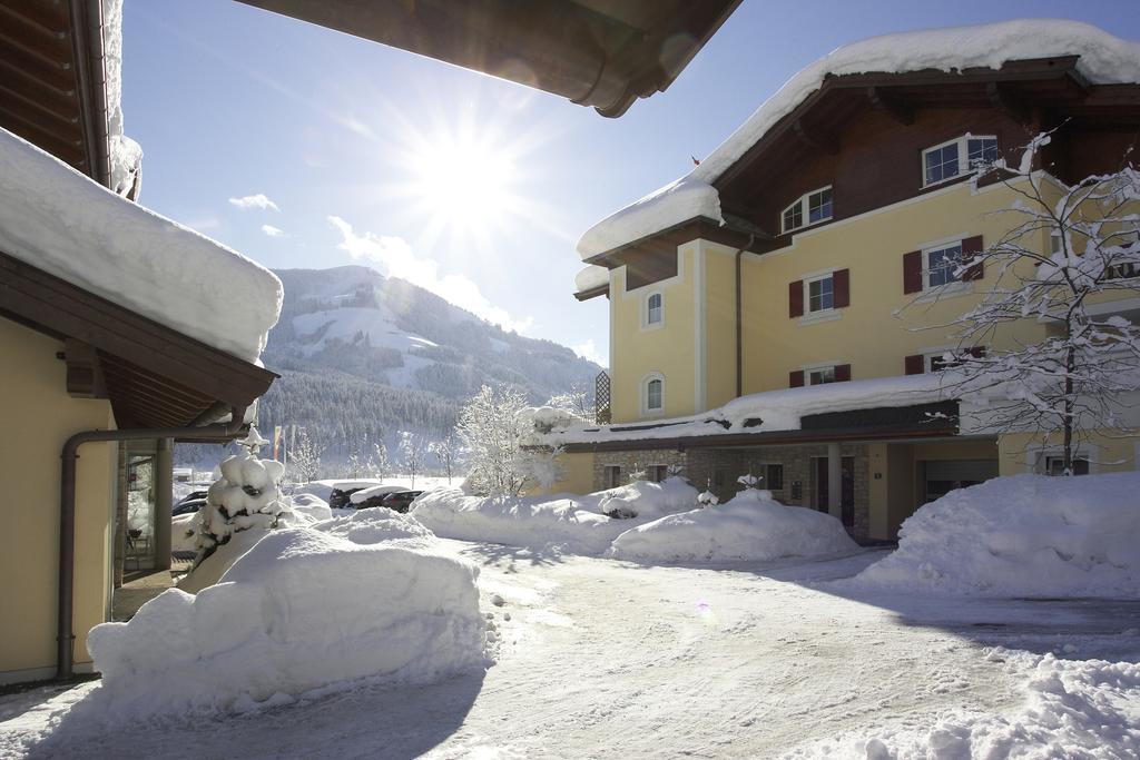 Hotel Hubertus Brixen im Thale Exteriör bild